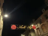 艾爾鎮中心的Rose Apartment兩臥室公寓 Carnegie Public Library附近的飯店