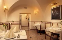 Hotel Ambassador - breakfast