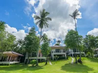 Phangan Akuna Hotels near Chaloklum Bay