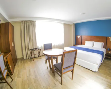 Hotel San Agustin Plaza Hoteles en Latacunga