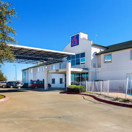 Motel 6 Terrell, TX