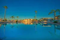 Marlita Beach Hotel Apartments - Strand