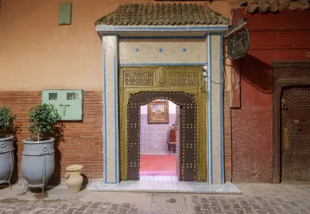 Riad Azalia