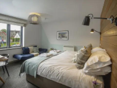 Lock Chambers, Caledonian Canal Centre Hotel berhampiran The Clansman Centre