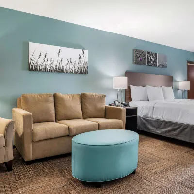 Sleep Inn & Suites Near Westchase Отели рядом с достопримечательностью «Торговый центр "Уэст-Оукс"»