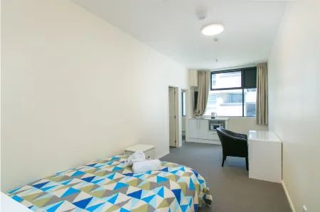 Hobson Lodge Auckland Отели рядом с достопримечательностью «Кафедральный собор Холи Тринити»