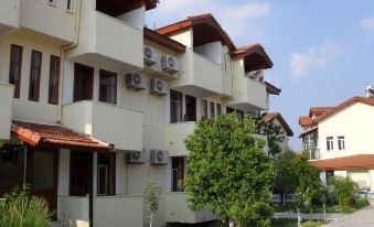 Villa Ozalp Apartments