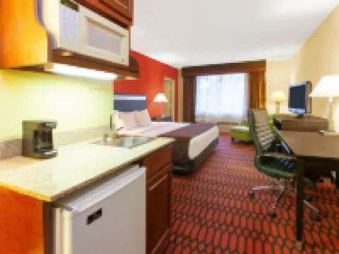 Baymont by Wyndham Harrisburg Hotels in Dauphin County