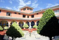 阿亞庫喬 DM 酒店 酒店