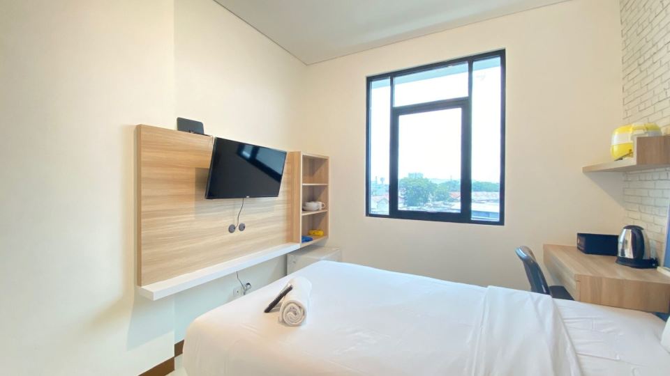 Comfortable Studio Semi Apartment at the Lodge Paskal Near Binus University