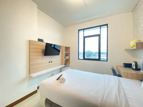 Comfortable Studio Semi Apartment at the Lodge Paskal Near Binus University - 3-Sterne