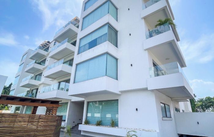 Accra Luxury Apartments at the Lul Water