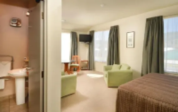 Parkside Motel Hotels in Richmond