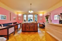 Grand Tábor Hotels in Tabor