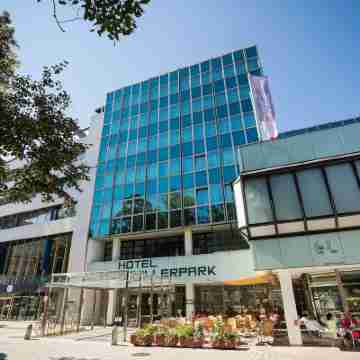 Hotel Schillerpark Linz, a member of Radisson Individuals Hotel Exterior