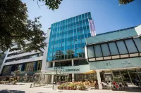 Hotel Schillerpark Linz, a member of Radisson Individuals Hotel in zona Grottenbahn