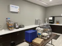 Holiday Inn Express & Suites GATINEAU - OTTAWA by IHG - breakfast
