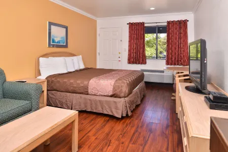 Americas Best Value Inn & Suites Clearlake Wine Country Отели в г. Клирлейк Окс