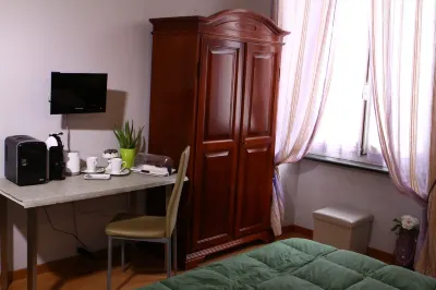 Duca's Guest House