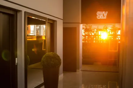 Viale Tower Hotel Отели рядом с достопримечательностью «Igreja São Paulo Apóstolo»