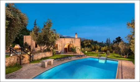 Villa Aloni Отели в г. Almyrida