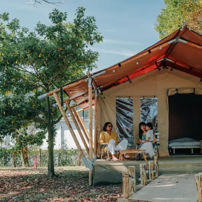 Aoshima Picnic Club Hotel berhampiran Stesen Undōkōen