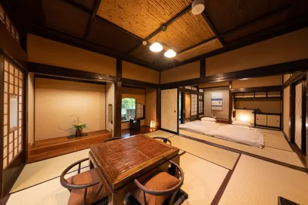 Nihon-No-Ashitaba Отели рядом с достопримечательностью «Yufuin Showa Museum»