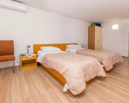 Apartment Jelena Hotels in Primosten