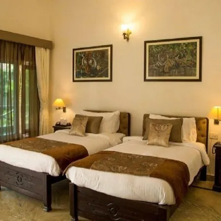 Tiger's Den Resort Bandhavgarh