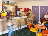Ibis Charleroi Centre Gare - ที่มีบาร์