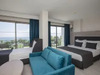 Falcon Hotel Hotels near برج الساعة
