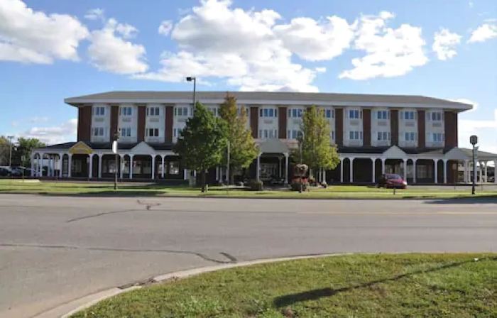 Comstock Inn & Conference Center