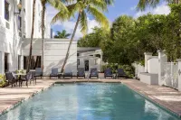 Hampton Inn West Palm Beach Central Airport - parking