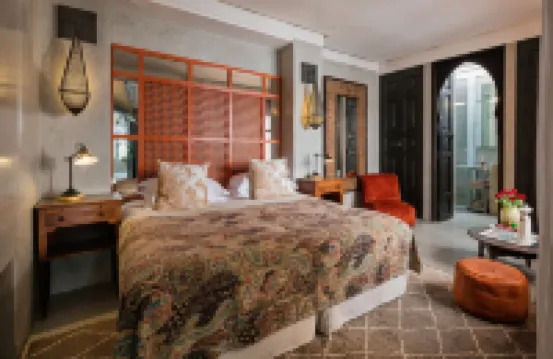 โรงแรม 72 แอนด์ สปา