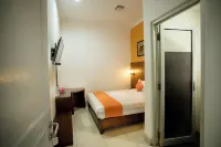 Hotel Poncowinatan - Tugu - Bãi đậu xe