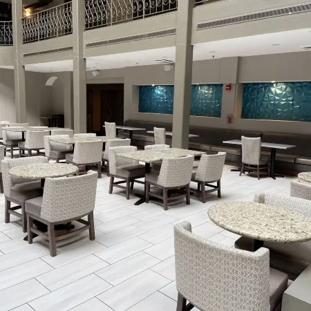 Embassy Suites by Hilton Chicago Schaumburg Woodfield