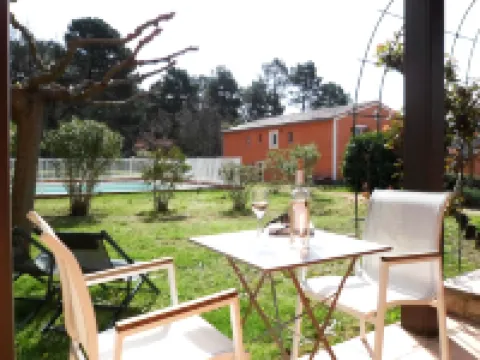 Hotel les Ambres Hoteles en Roussillon