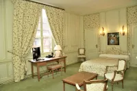 Hôtel le Régent Hotels in Saint-Pierre-Aigle