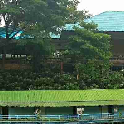 สวนเพชร ริเวอร์วิว รีสอร์ท Hotel Exterior