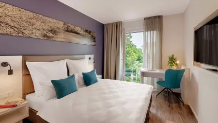 Amper Art Hotel Отели в г. Веслинг