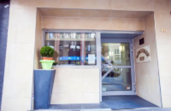 Hotel Münchner Hof Hotels near Main River