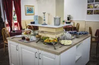 Hotel Alexander - breakfast
