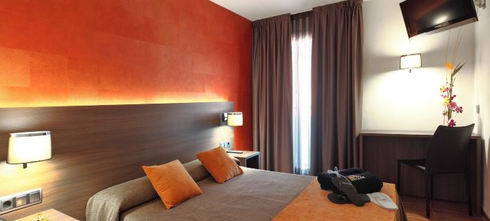 Bed and Breakfast El Pekinaire Hotels in Calella