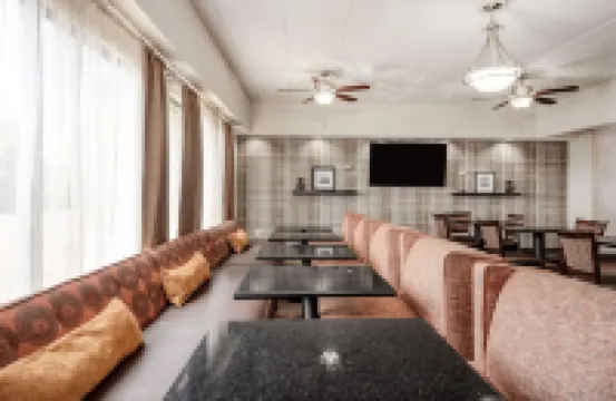 Hampton Inn Washington Court House Area