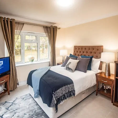 Trivelles Waterhall Country Gatwick Hotel & Airport Parking