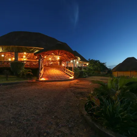 Crater Safari Lodge