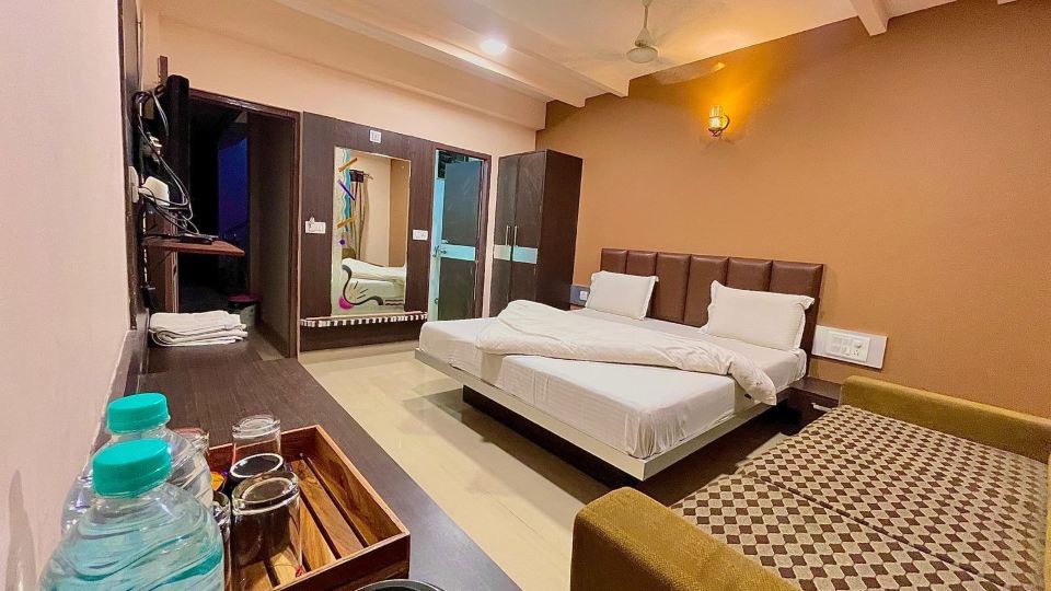 Hotel Ashapura Palace