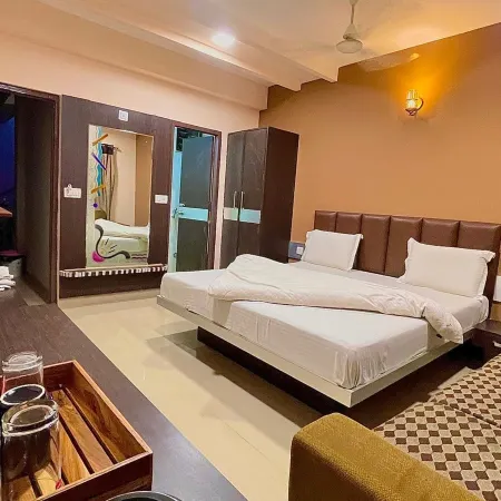 Hotel Ashapura Palace