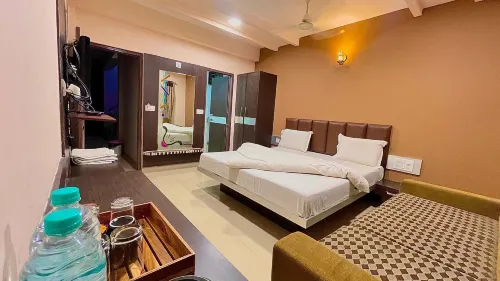 Hotel Ashapura Palace