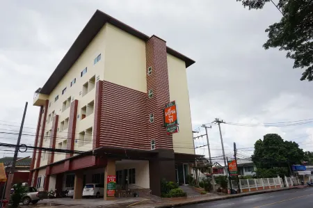 NP Residence Отели рядом с Аэропорт Накхонханом